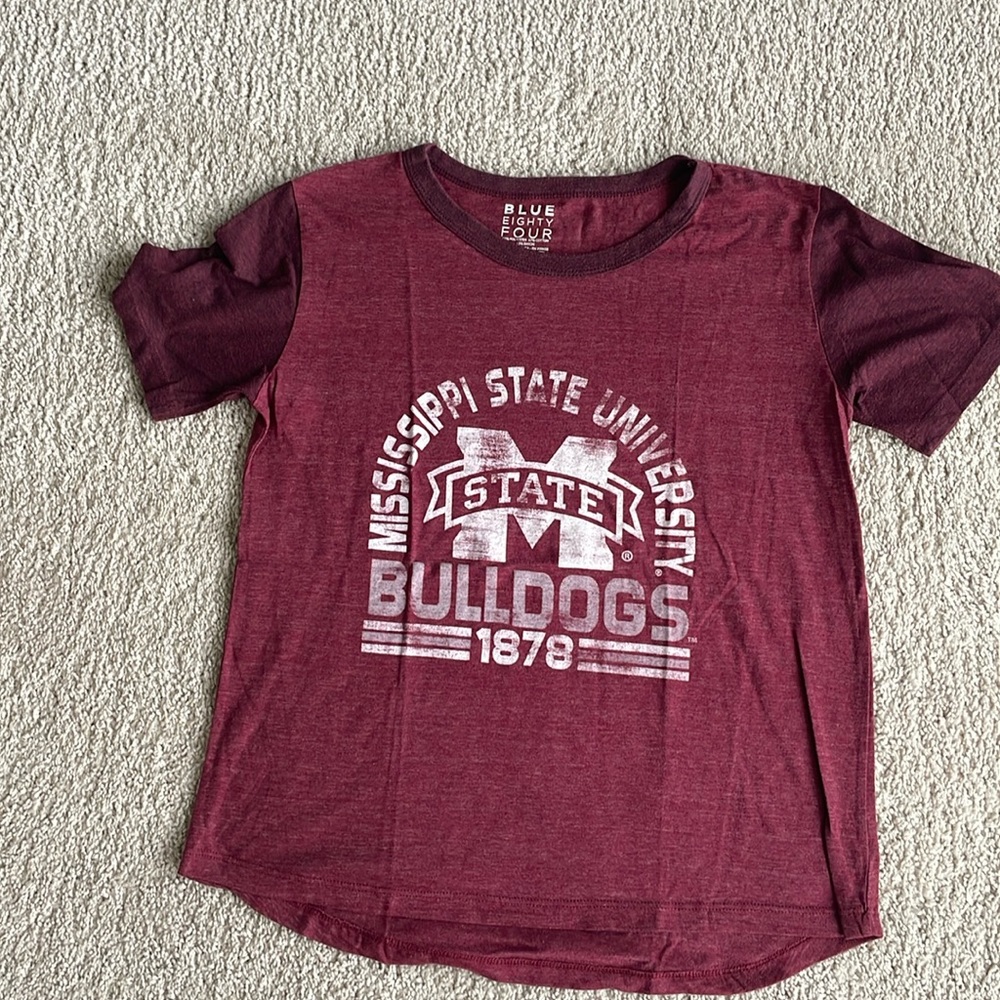 MS State tee (size M)